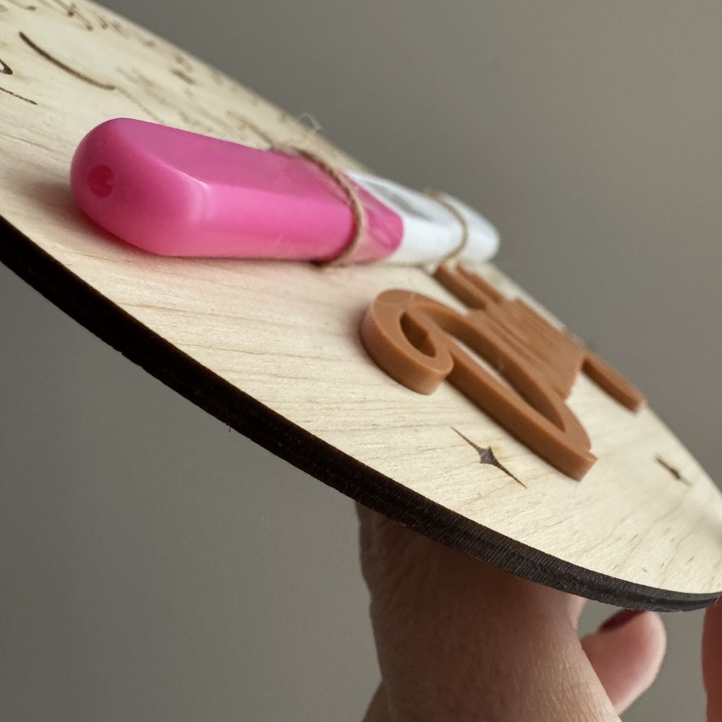 Wooden pregnancy sign annoucement